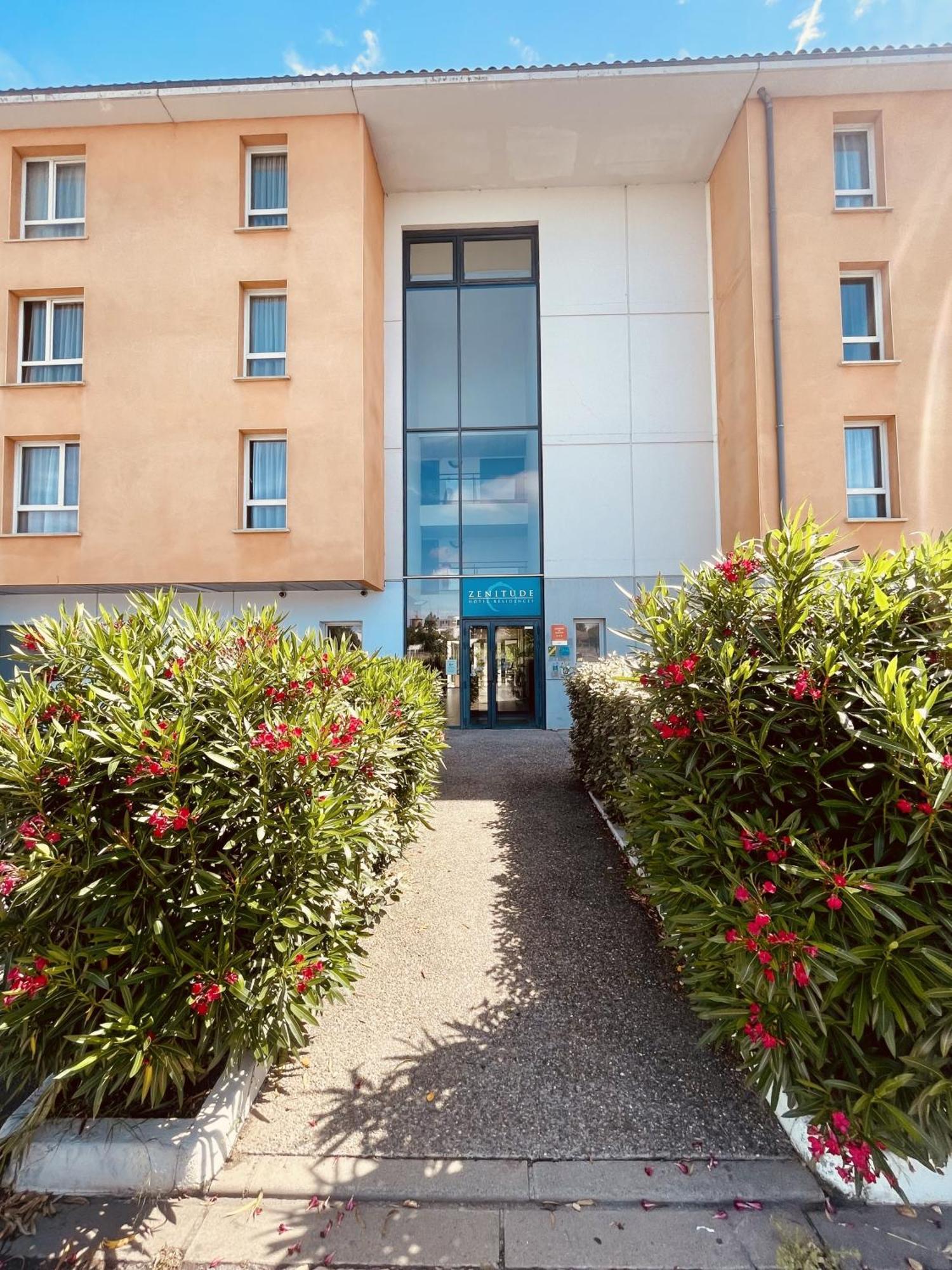 Comfort Aparthotel Каркассон Экстерьер фото